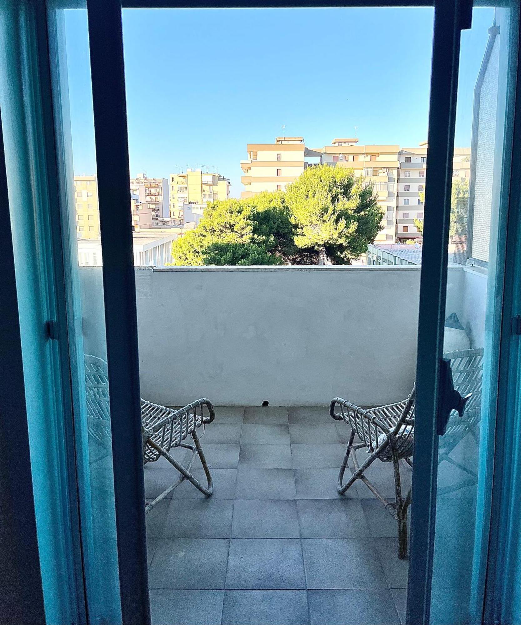 Puglia Low-Cost, Holiday Home Brindisi Exterior photo